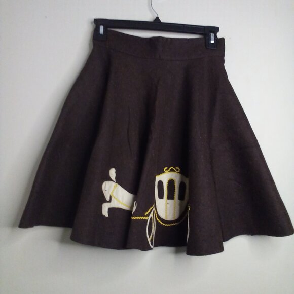 Vintage Handmade Felt Circle Skirt 25" Wasit XS Horse Carriage Brown - Picture 2 of 16
